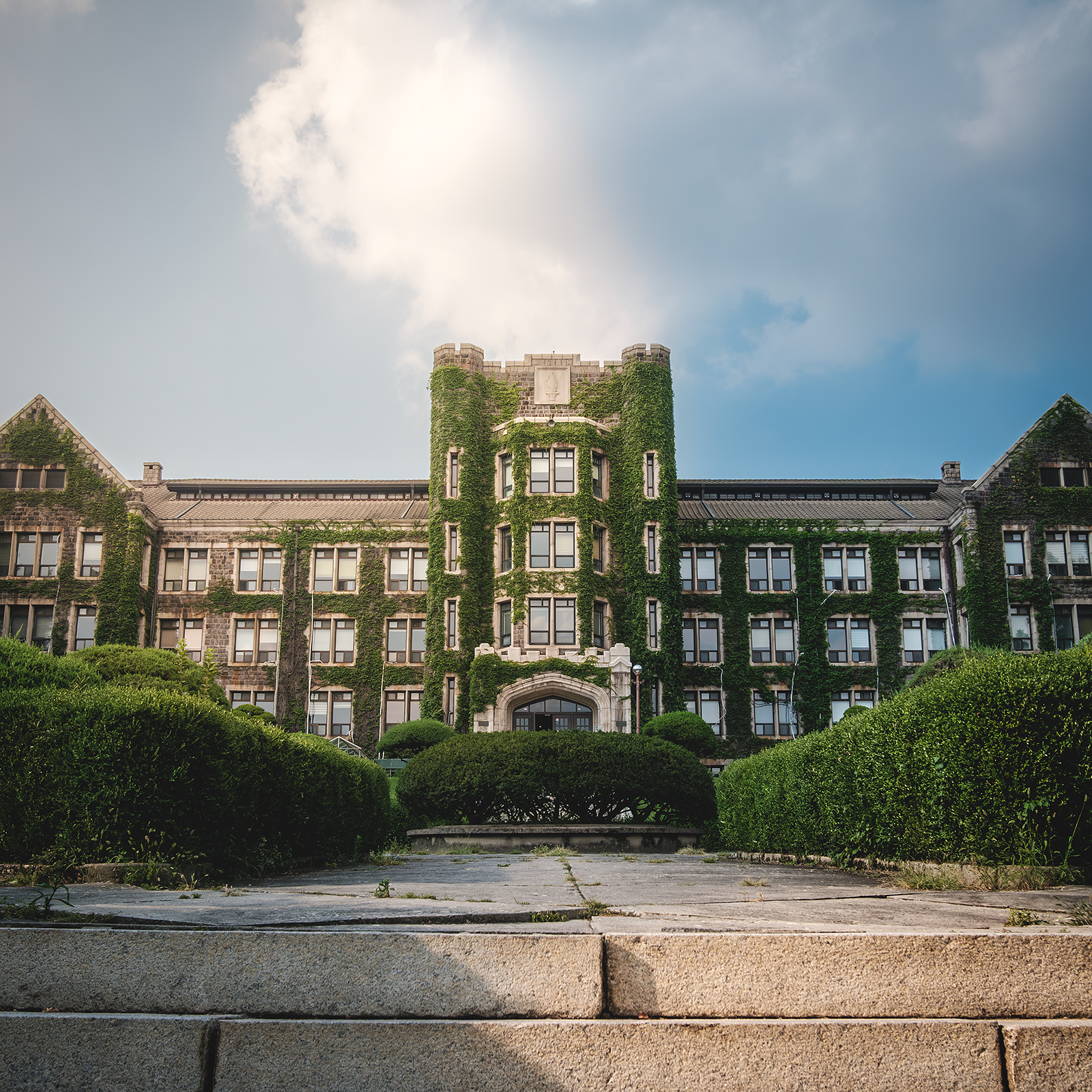 Yonsei University - Yonhee Hall - #YonseiUniversity #Yonsei #Sinchon #Seoul #SouthKorea #Korea #Campus #CampusLife #University #CollegeCampus